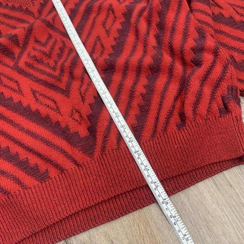 ASOS zigzag pattern vneck pullover sweater in red‎ - size medium mens
